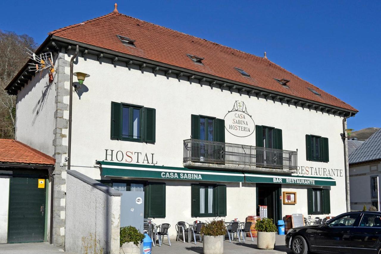 Casa Sabina Hotel Roncesvalles ภายนอก รูปภาพ